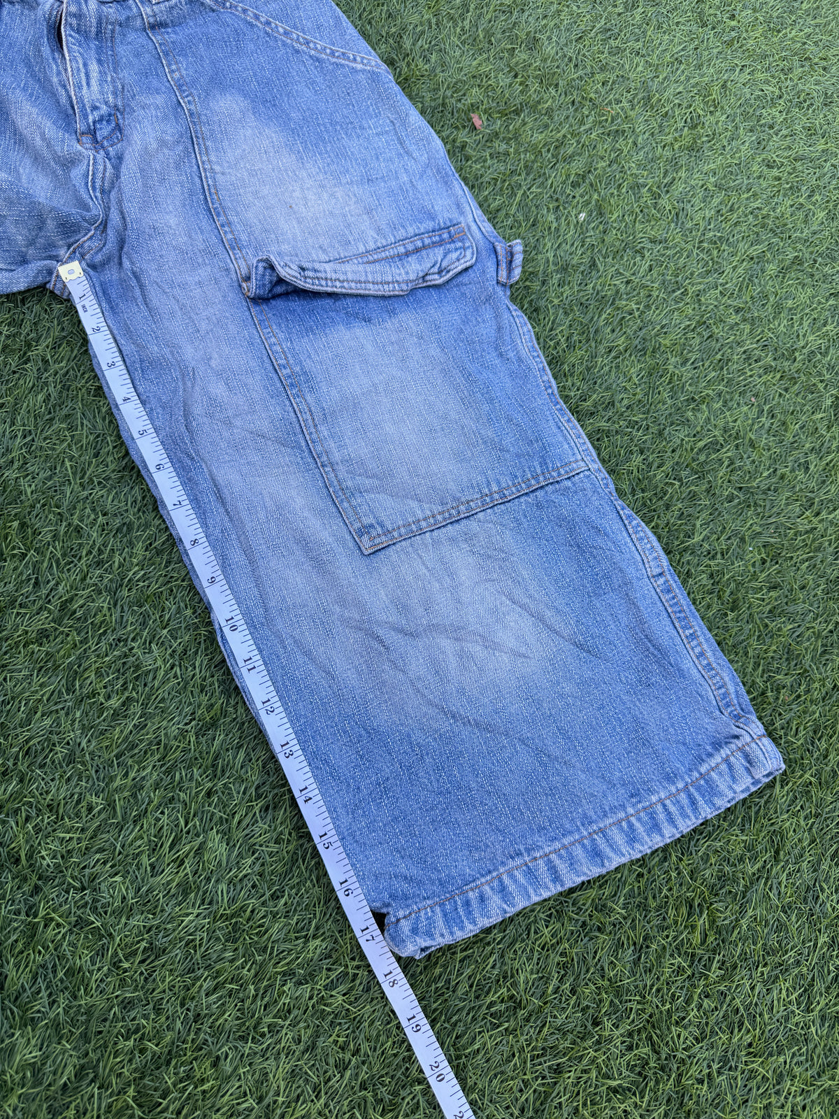 Active Wear Mens Denim Cargo Shorts W28 Blue Baggy Long Y2K Skater Utility