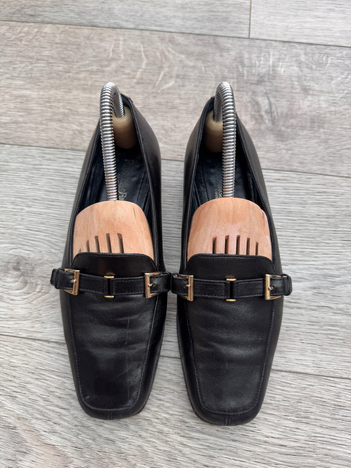 Russell & Bromley Womens Black Leather Loafers Size 4 Gold Buckle Made Italy