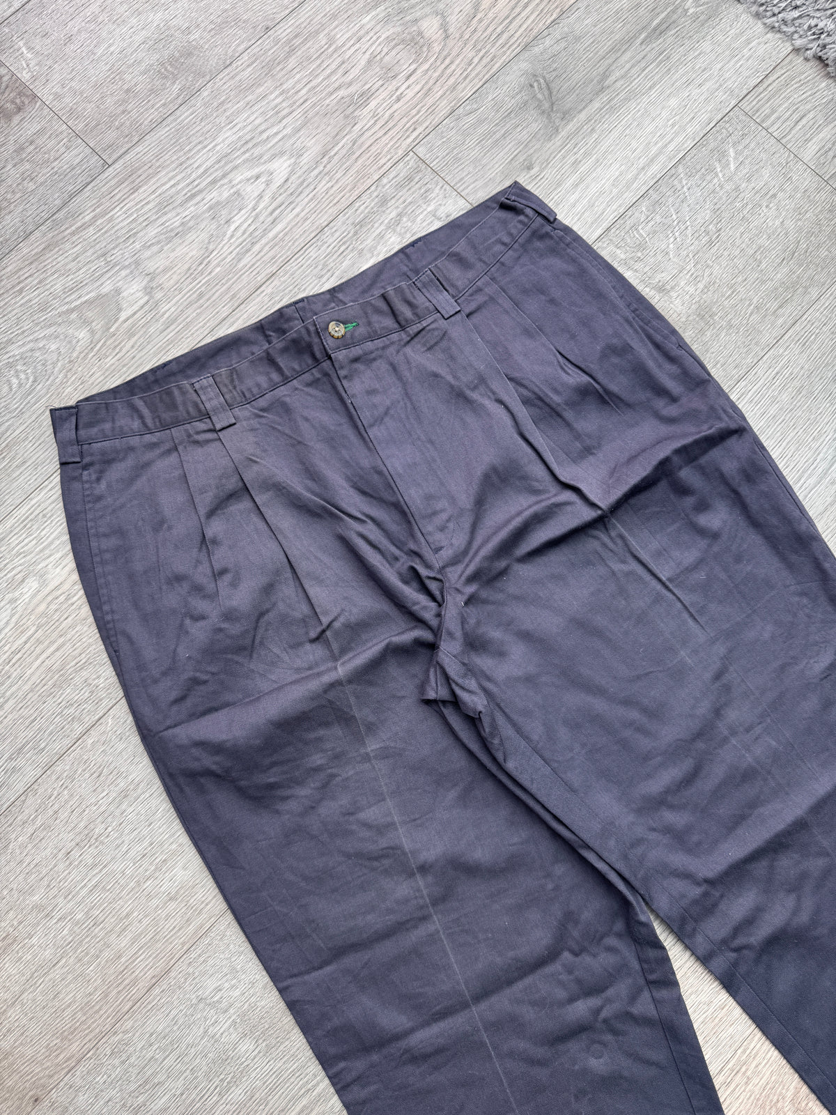 Tommy Hilfiger Mens Navy Blue Pleated Chino Trousers W40 L30 Straight Leg