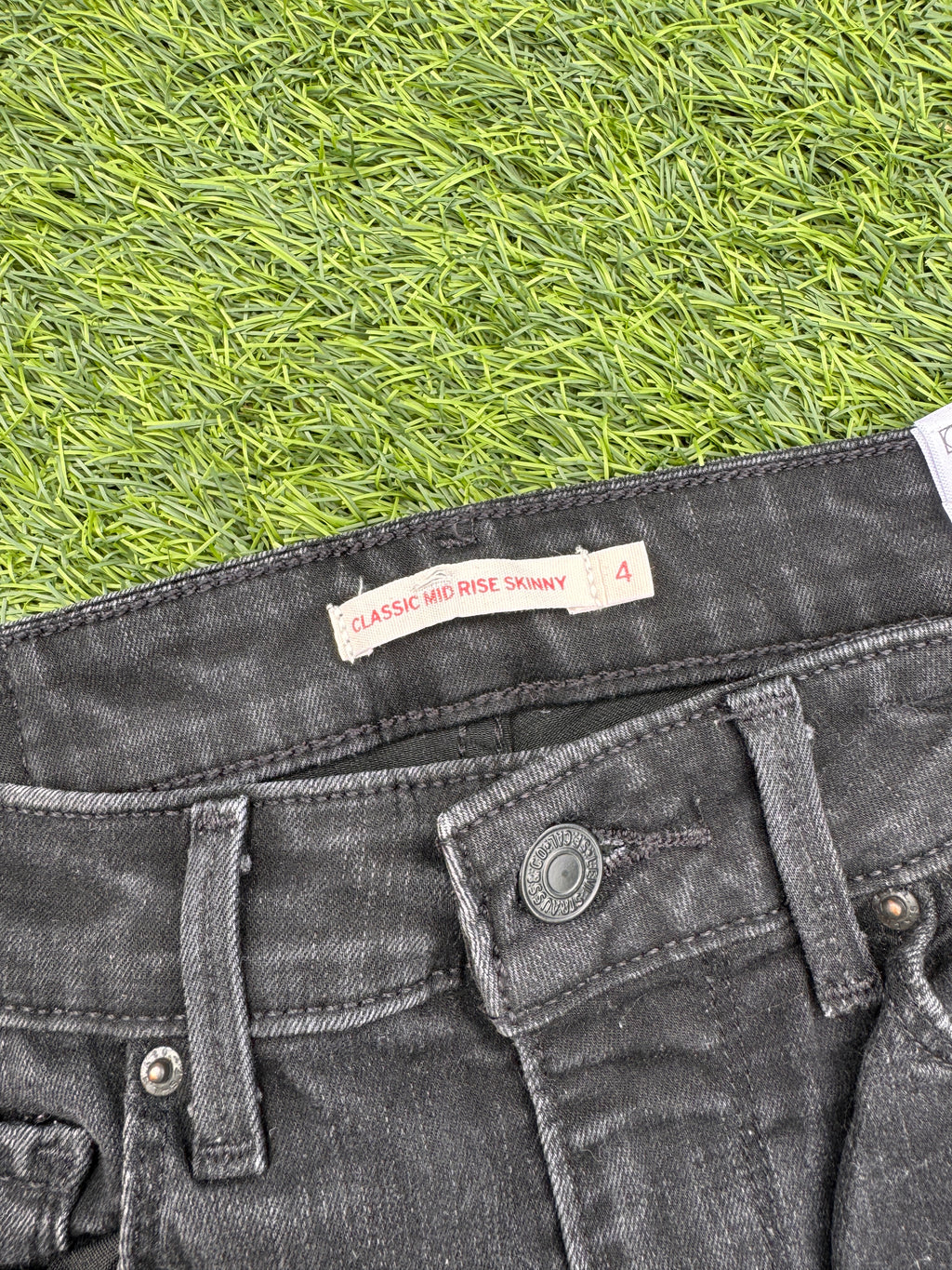 Levis Womens Jeans W27 L30 Black Classic Mid Rise Skinny Stretch