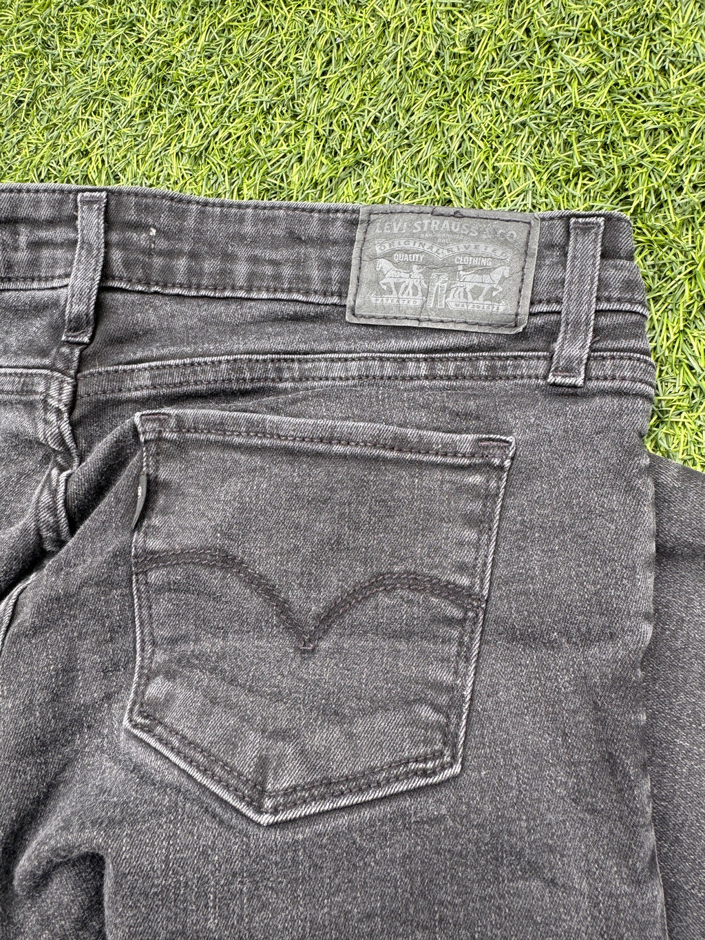 Levis 711 Womens Skinny Jeans W28 L32 Black Charcoal Wash Stretch