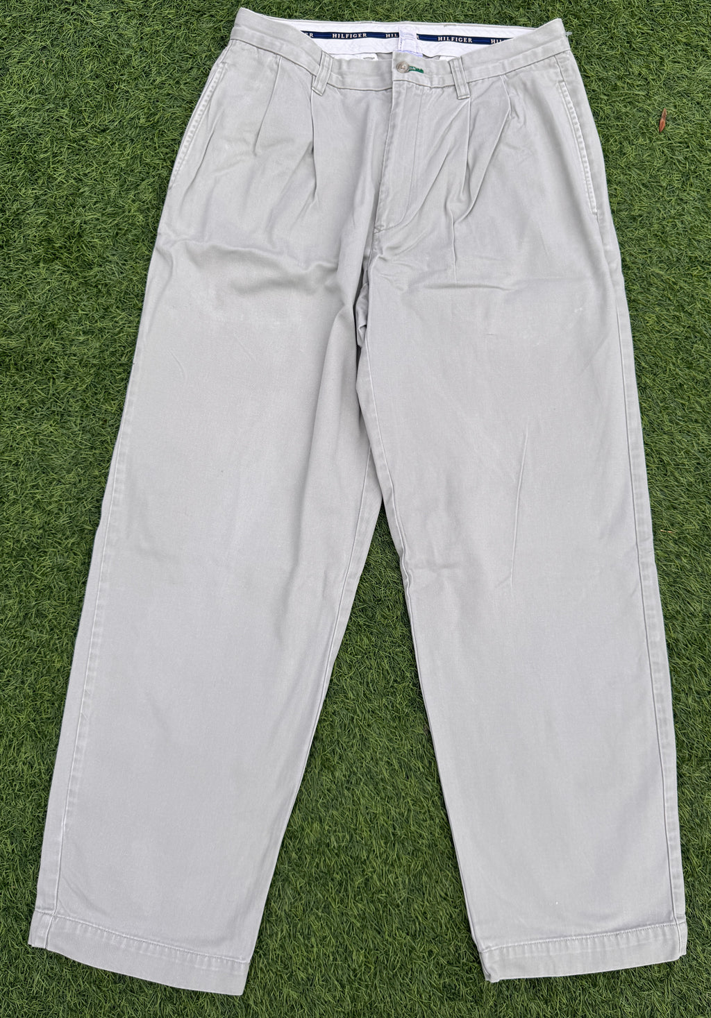 Tommy Hilfiger Mens Chino Trousers W32 L30 Grey Pleated Straight Leg