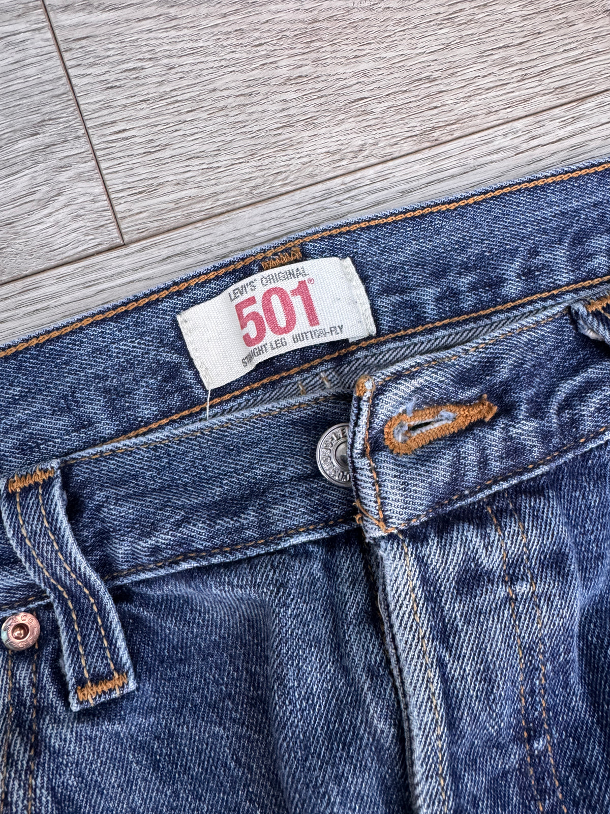 Levis 501 Mens Jeans W36 L32 Blue Denim Straight Leg Button Fly Regular Fit