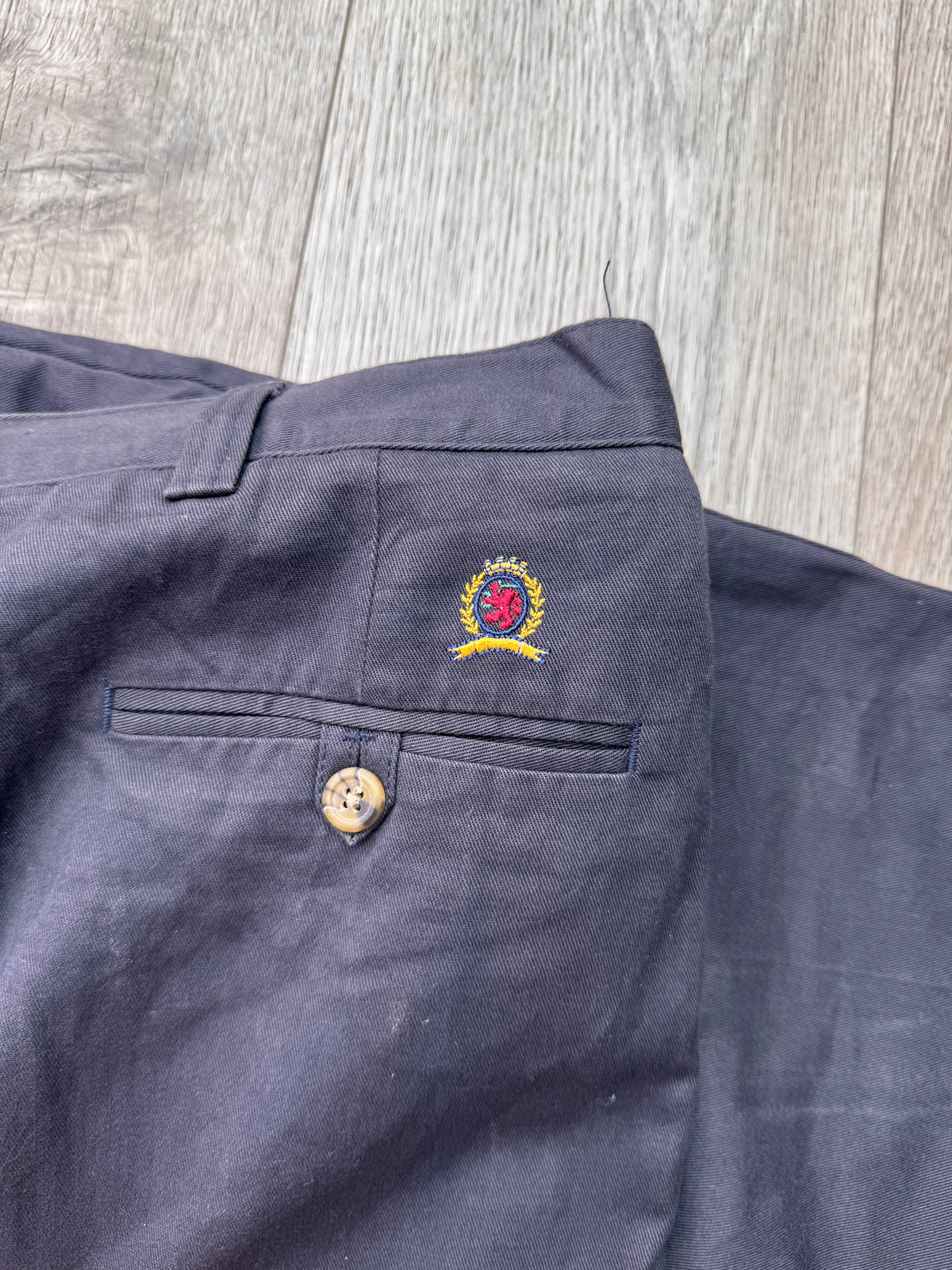Tommy Hilfiger Mens Navy Blue Pleated Chino Trousers W40 L30 Straight Leg
