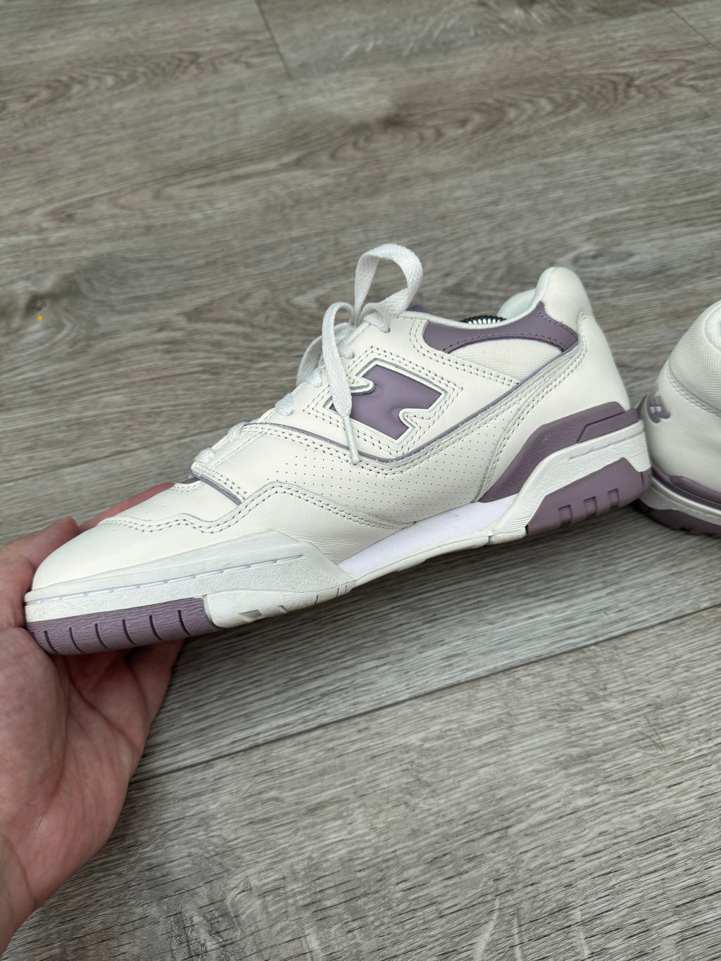 New Balance 550 BBW550AK Womens Trainers UK 8 EU 41.5 White Purple