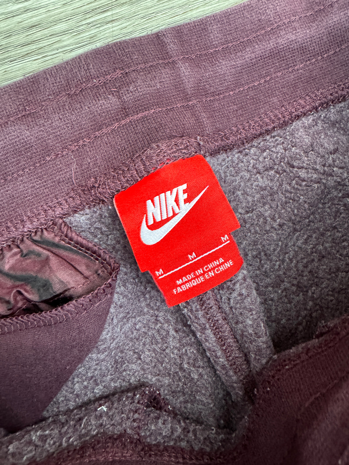 Nike Mens Joggers Medium Burgundy Pink Logo Fleece Tracksuit Bottoms Zip Pocket
