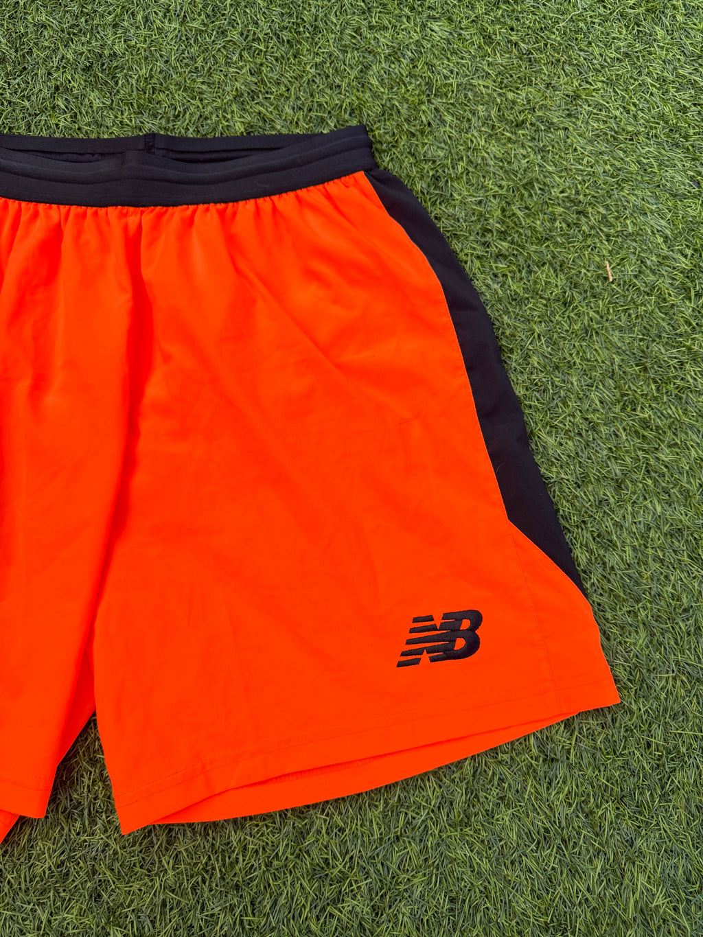 Liverpool FC New Balance Shorts Mens Small Orange LFC 125 Years 2017 Training