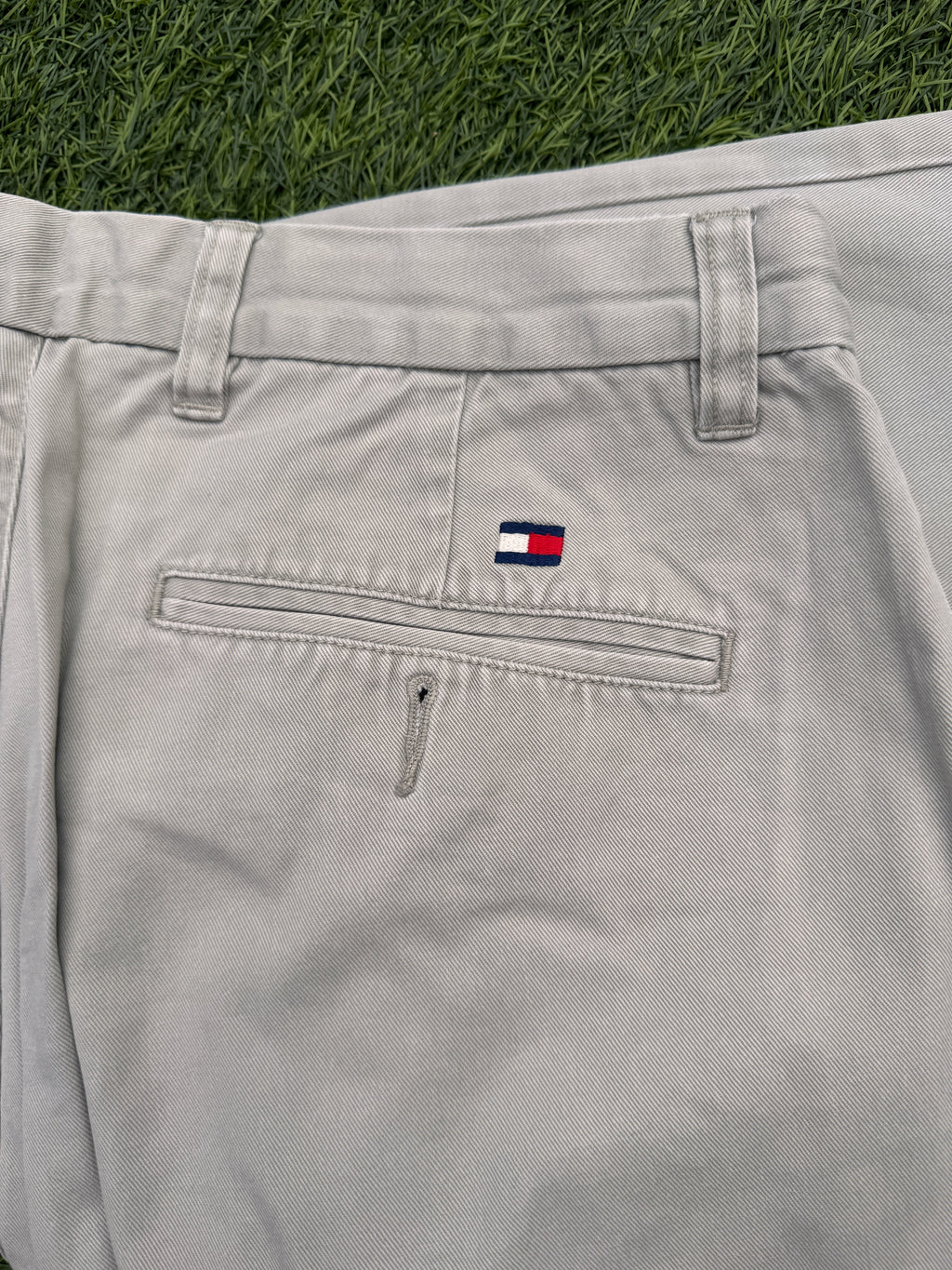 Tommy Hilfiger Mens Chino Trousers W32 L30 Grey Pleated Straight Leg