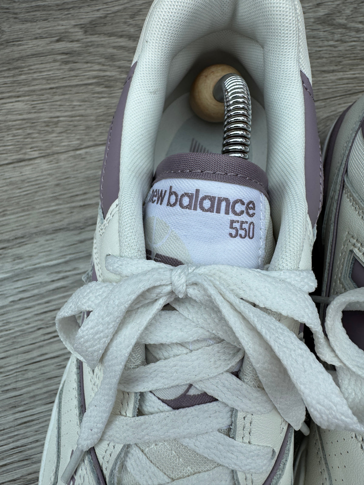 New Balance 550 BBW550AK Womens Trainers UK 8 EU 41.5 White Purple