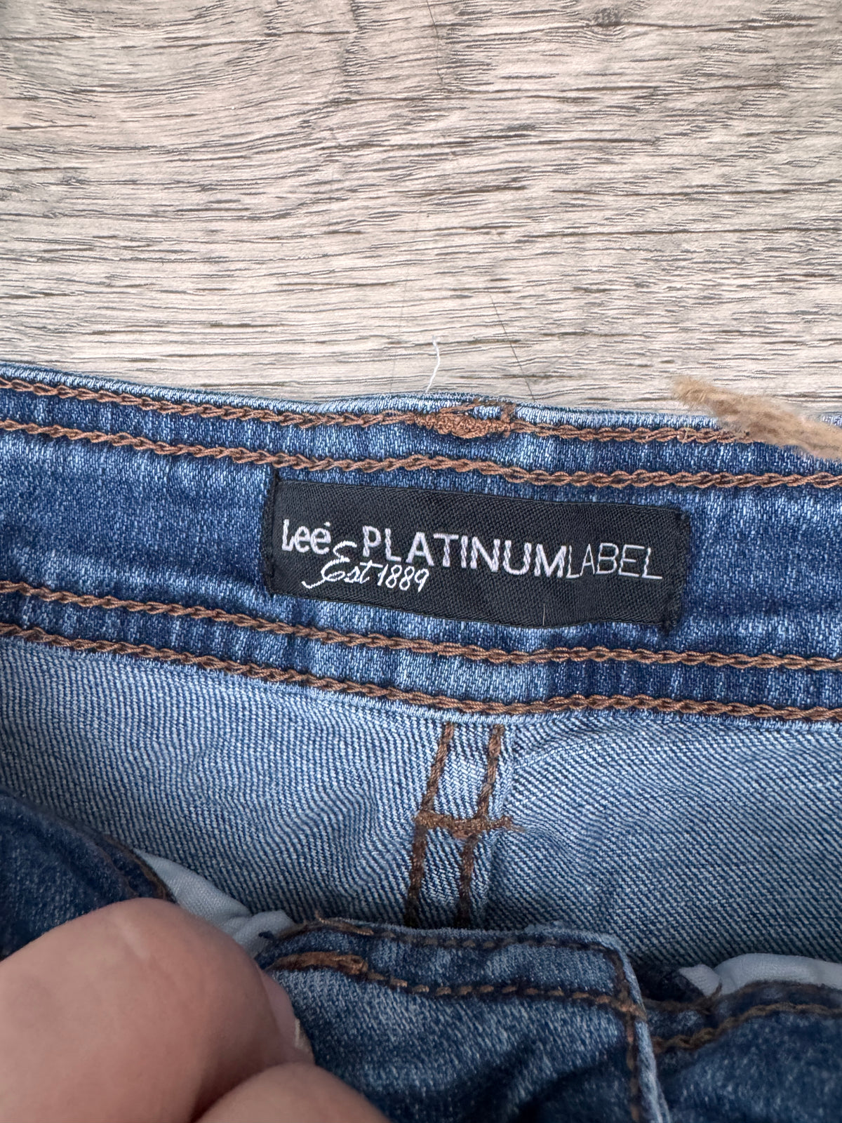 Lee Platinum Label Womens Denim Shorts Size 10 Blue Bermuda Stretch