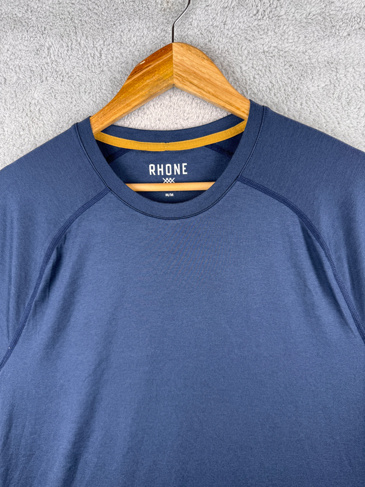 Rhone Mens Navy Blue Short Sleeve Performance Training Gym T Shirt Size Medium