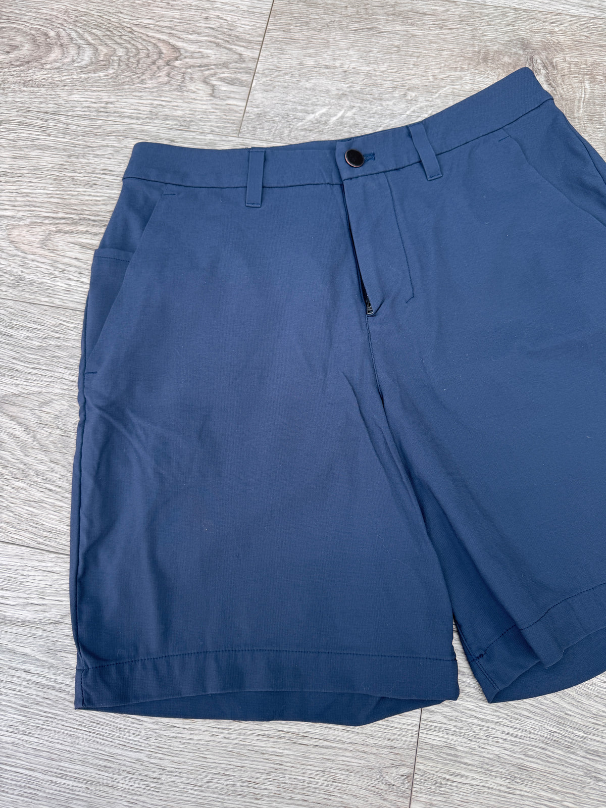 Lululemon Mens Shorts W28 Navy Blue Stretch Athletic Gym Training