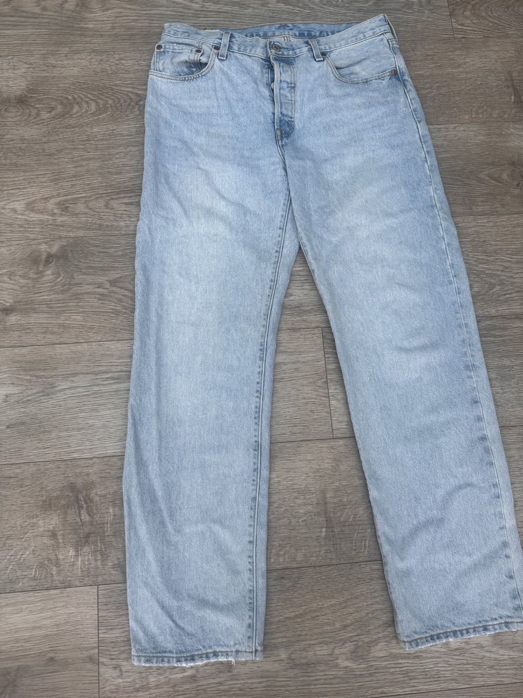 Levi’s Premium 501 Jeans Mens W31 L32 Light Blue Wash Straight Leg