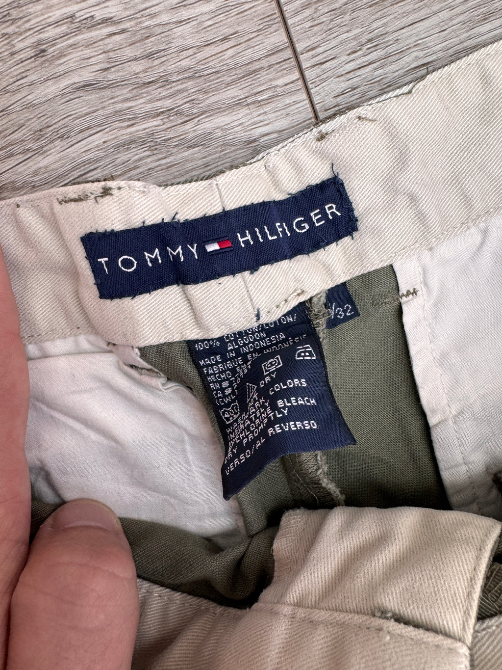 Tommy Hilfiger Vintage Mens Chinos W38 L28 Green Pleated Crest 100% Cotton