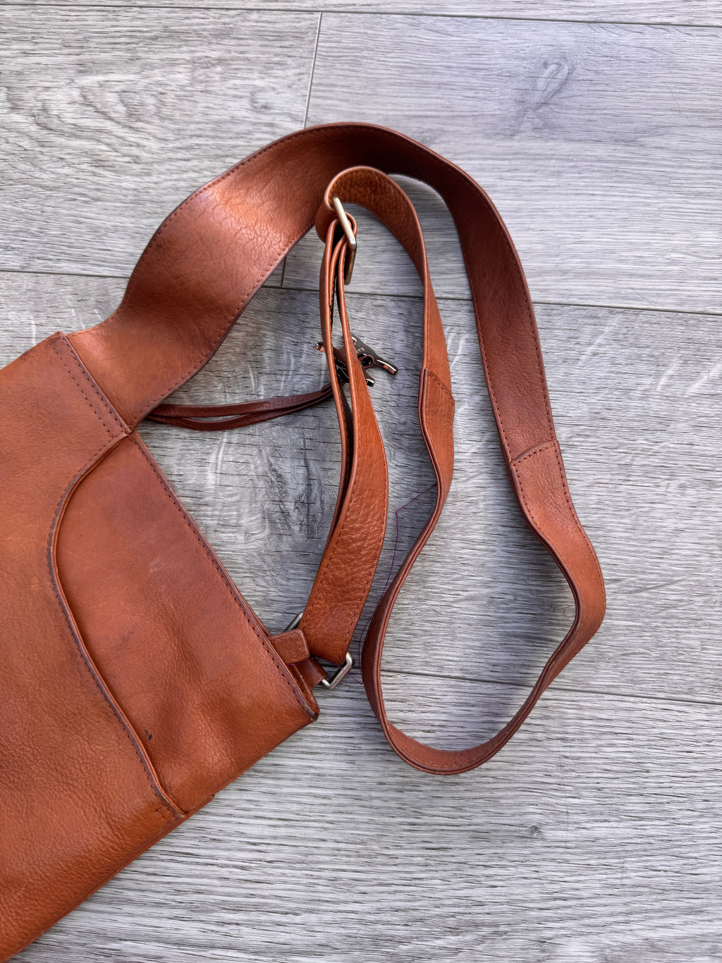 Radley London Womens Brown Leather Crossbody Shoulder Bag Scottie Dog Charm