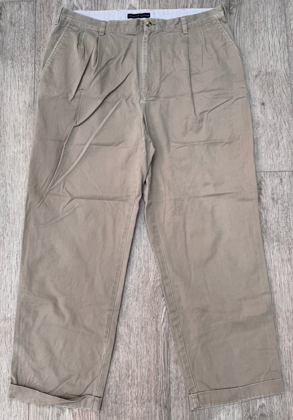 Tommy Hilfiger Mens Chinos W40 L31 Beige Pleated Cotton Trousers Vintage