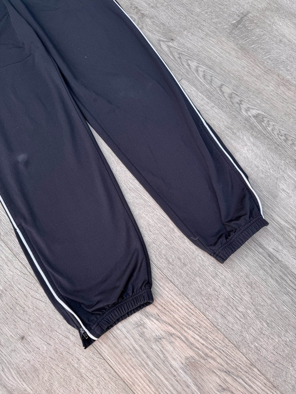 Vintage Nike Track Pants Mens Medium Black White Swoosh Joggers 90s Y2K