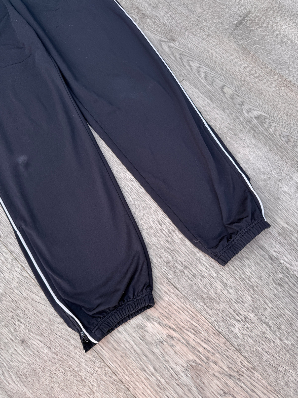 Vintage Nike Track Pants Mens Medium Black White Swoosh Joggers 90s Y2K