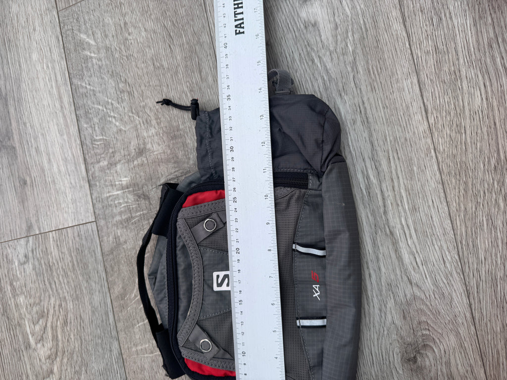 Salomon XA 5 Waist Pack Running Belt Grey Red Trail Hiking Hydration Bag