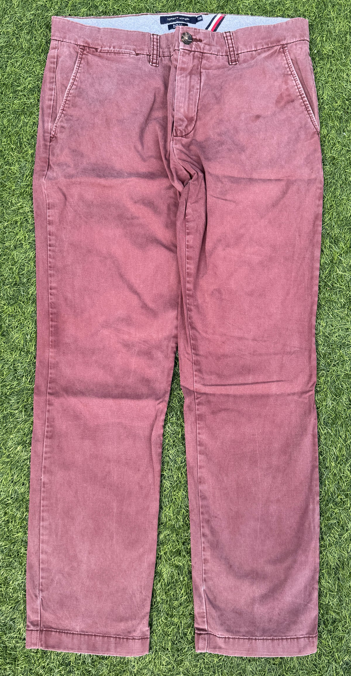 Tommy Hilfiger Mens Burgundy Chino Trousers W33 L30 Slim Fit