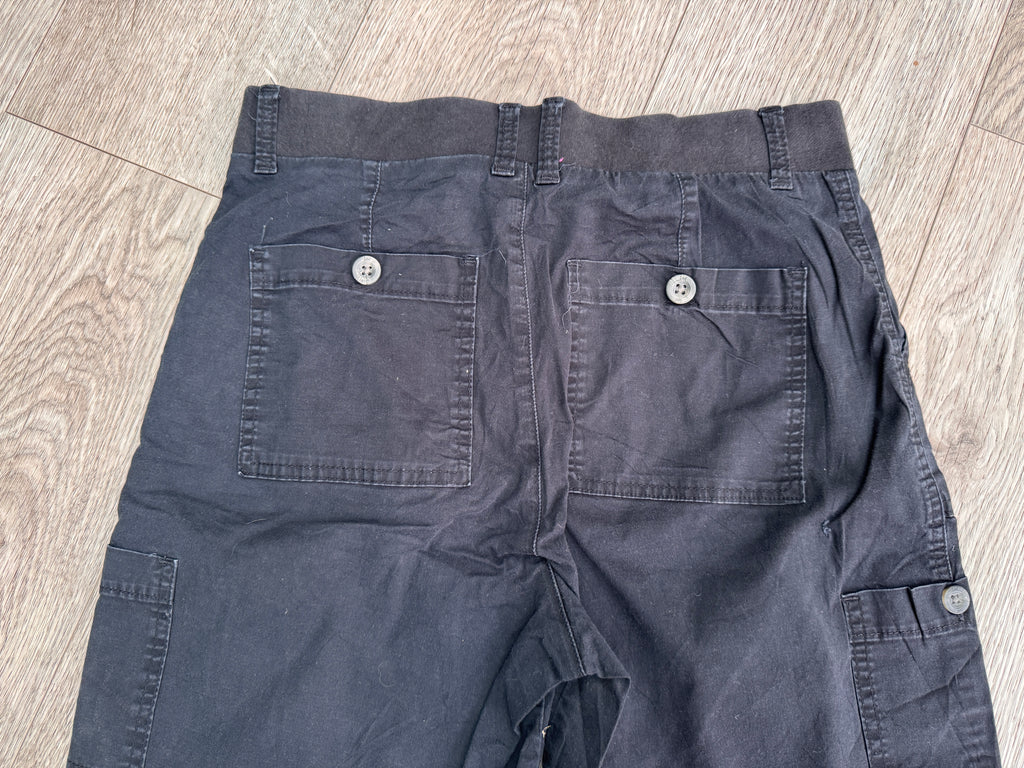 Lee Womens Cargo Shorts Size 6 Black Relaxed Fit Mid Rise W 30