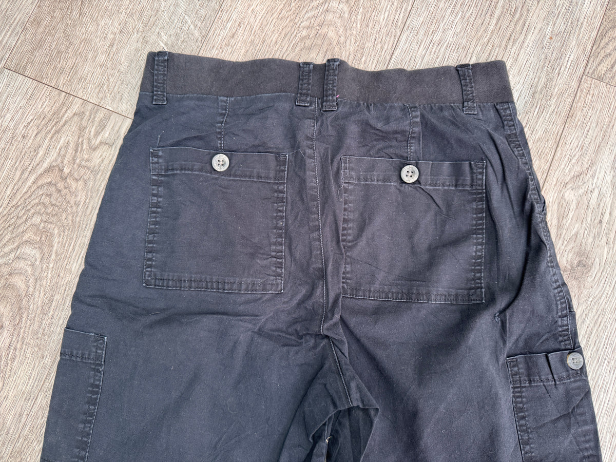 Lee Womens Cargo Shorts Size 6 Black Relaxed Fit Mid Rise W 30