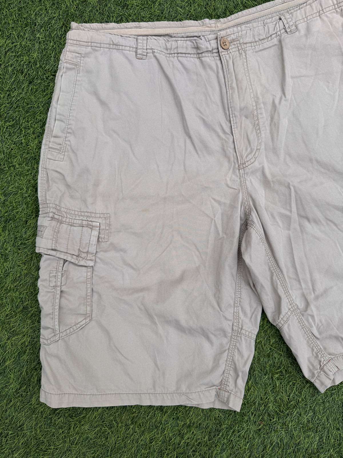 Nike Athletic Dept Mens Cargo Shorts XXL Beige Khaki Utility Combat