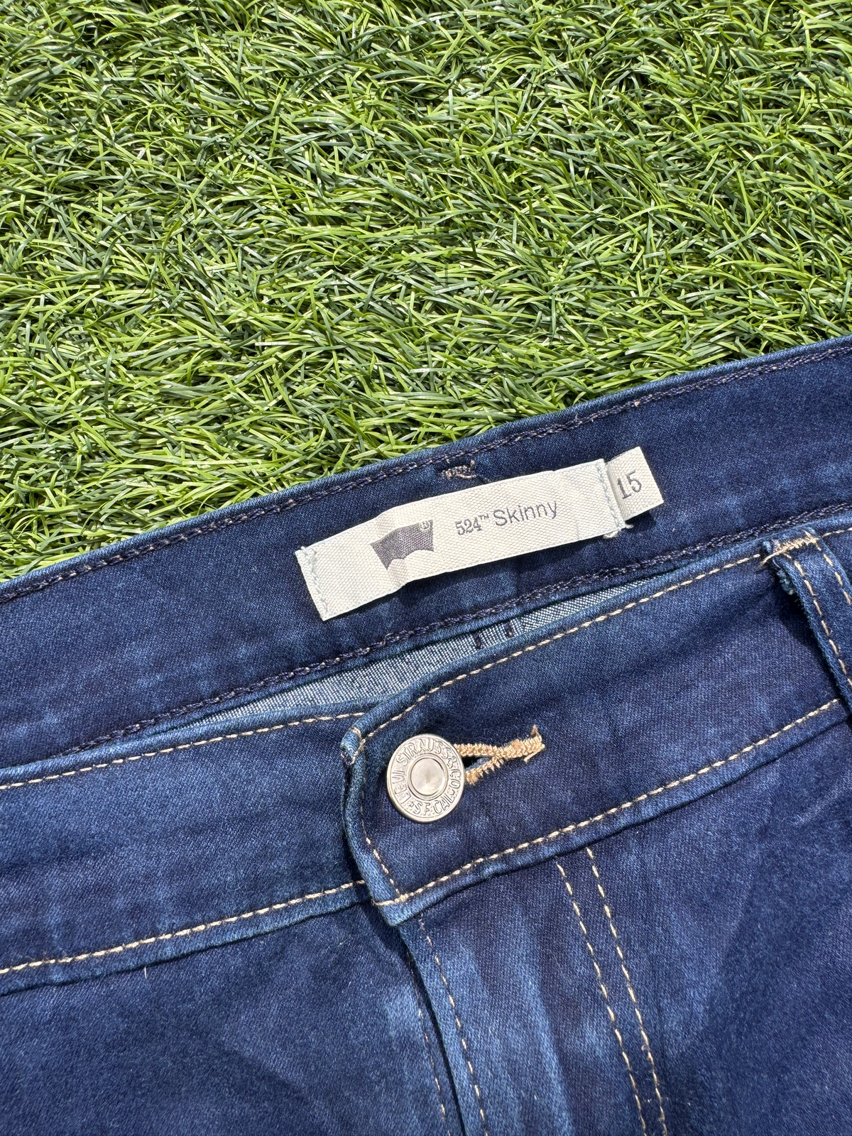 Levis 524 Womens Skinny Jeans Size W 36 L 27 Dark Blue Stretch Denim Low Rise