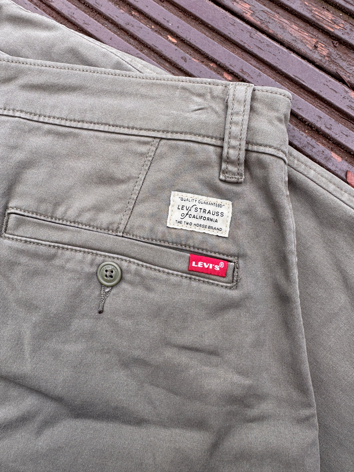 Levis XX Chino Mens Trousers W30 L32 Grey Beige Standard Taper