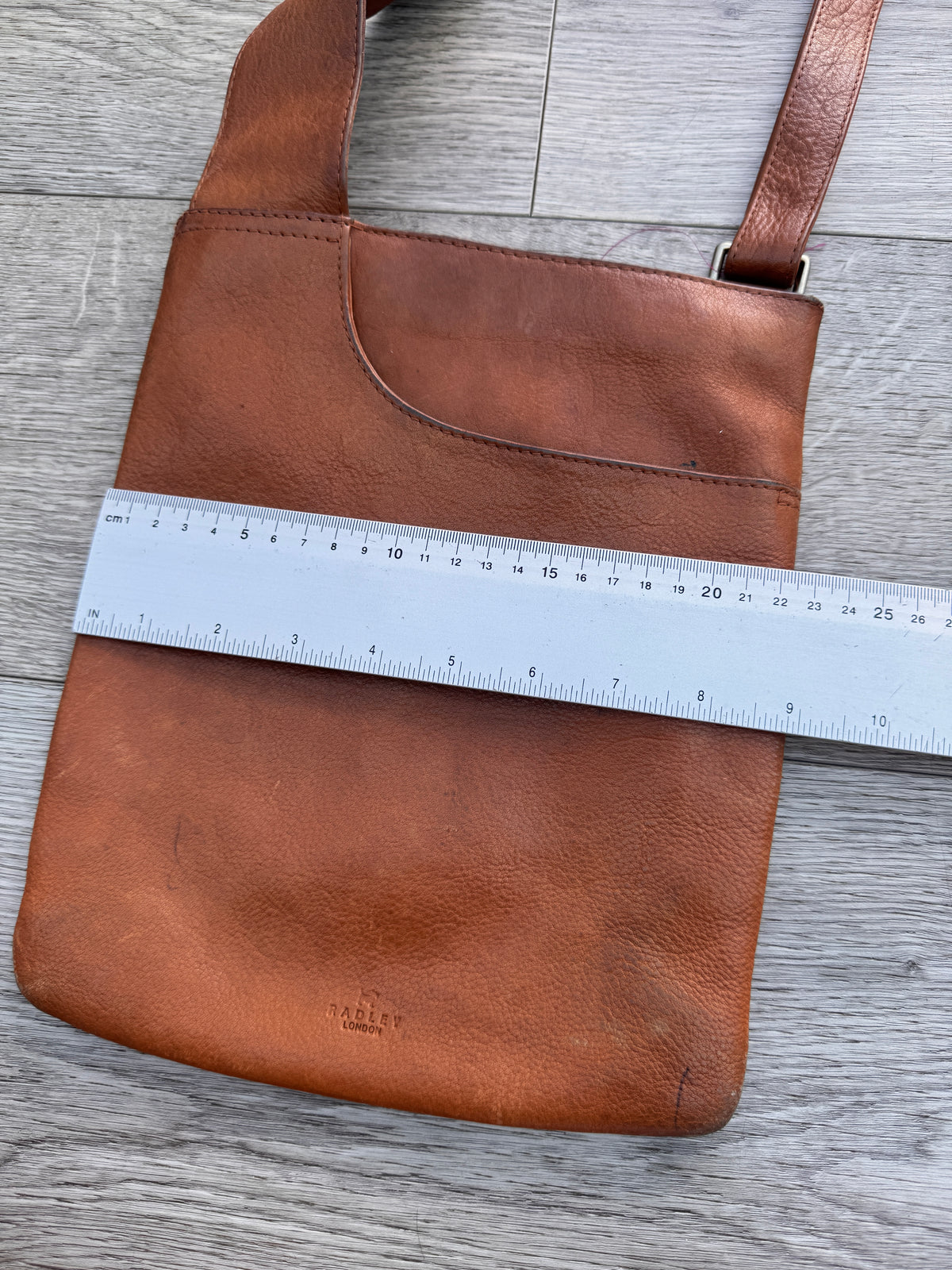 Radley London Womens Brown Leather Crossbody Shoulder Bag Scottie Dog Charm