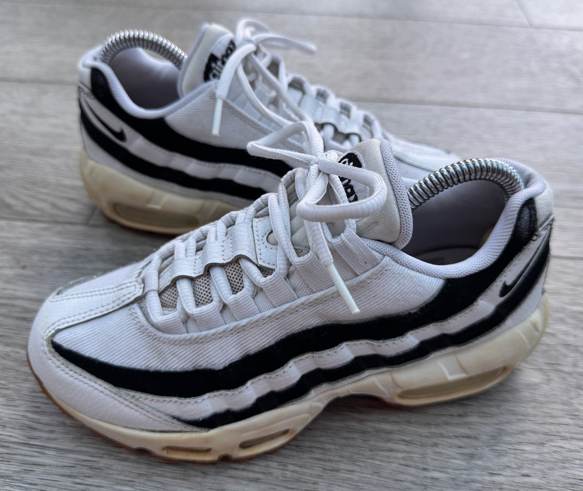 Nike Air Max 95 Trainers Womens UK 4 White Black Gum 307960-112