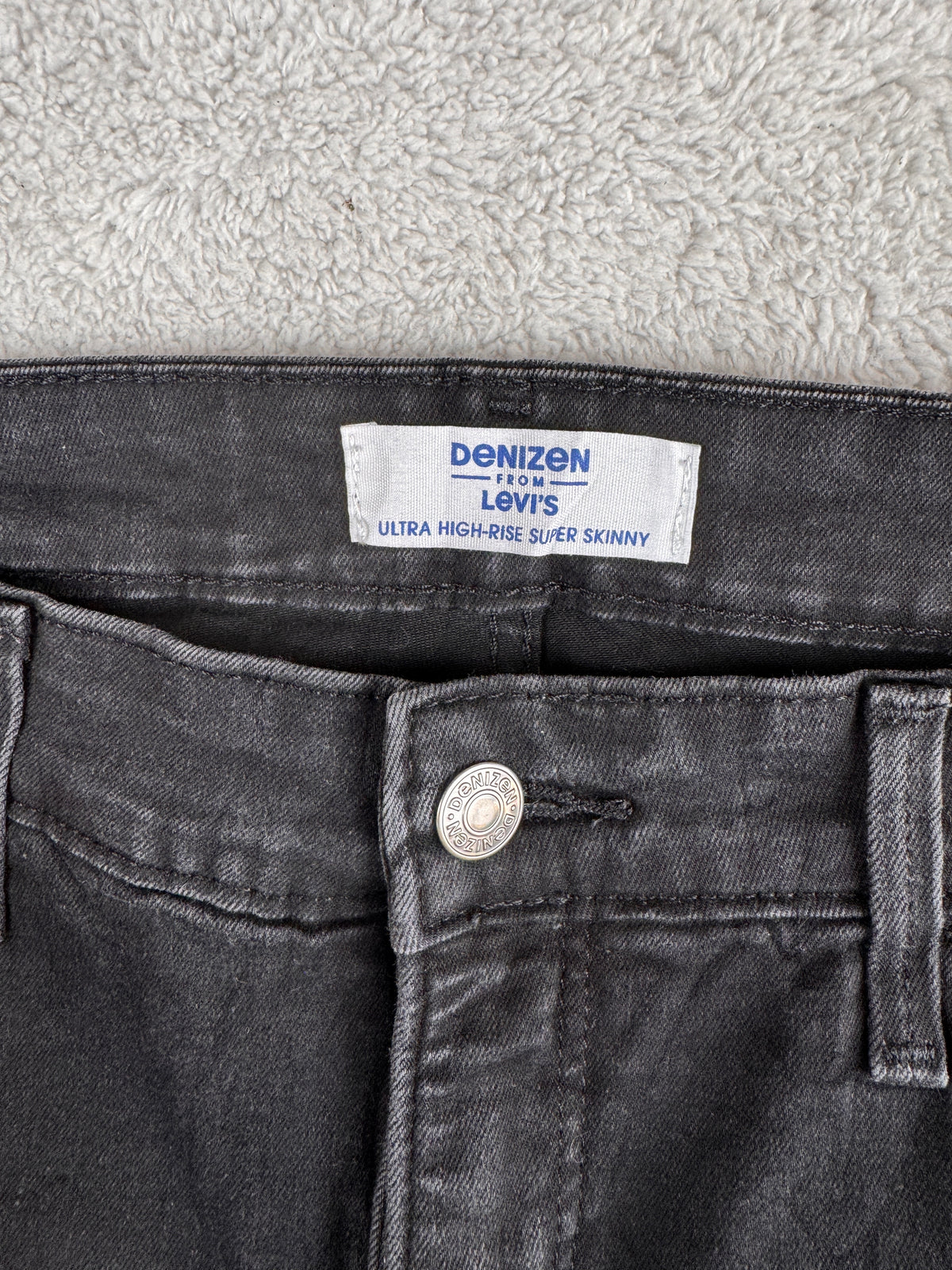 Denizen From Levis Womens Jeans W33 UK 16 Black Ultra High Rise Super Skinny