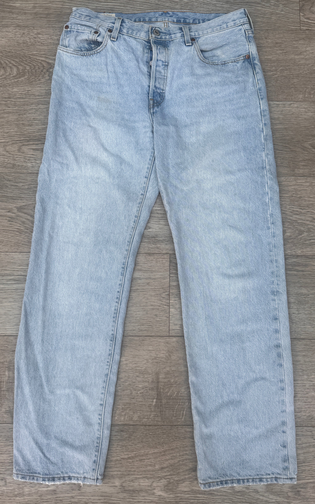 Levi’s Premium 501 Jeans Mens W31 L32 Light Blue Wash Straight Leg