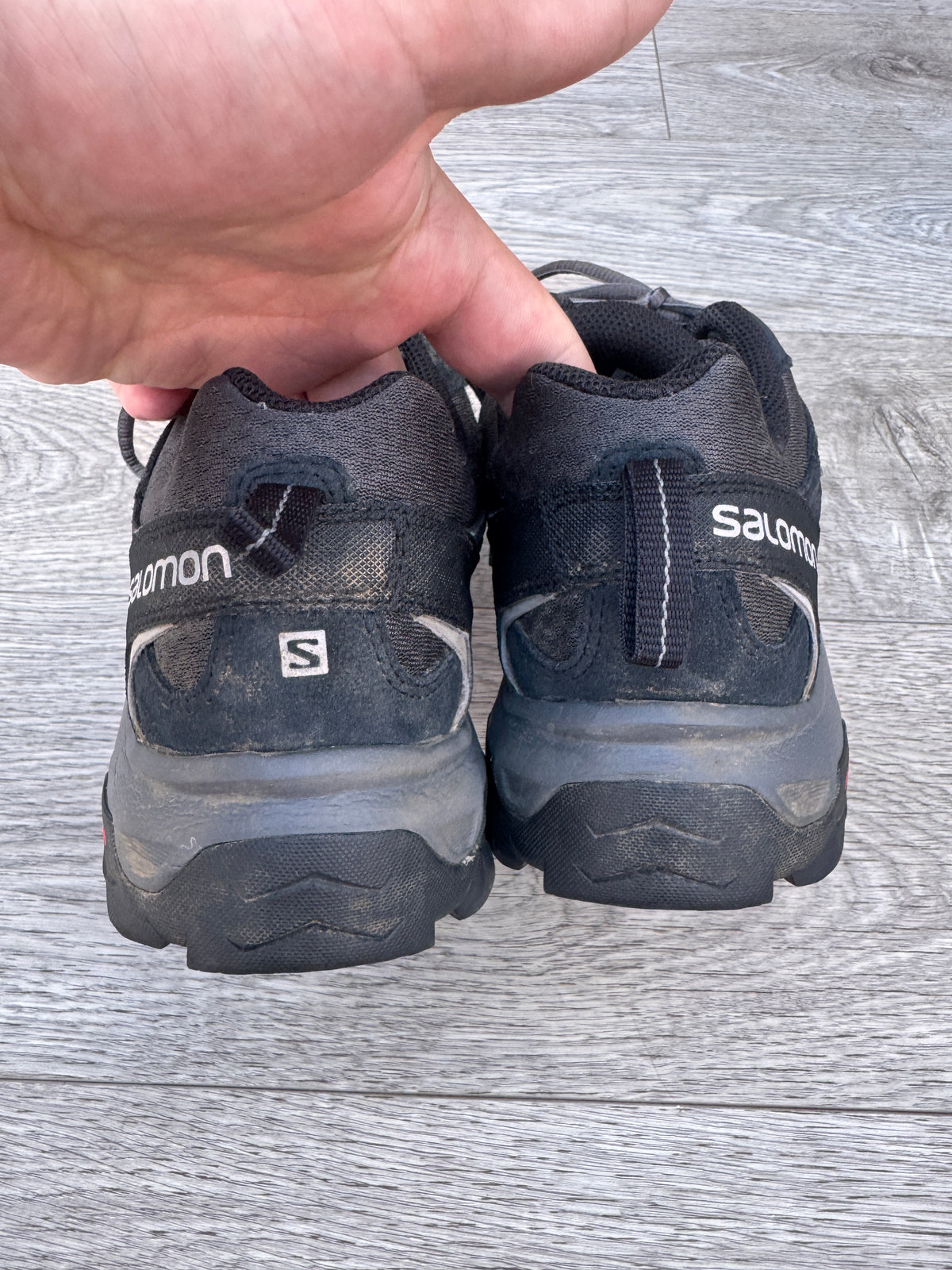 Salomon Mens Walking Hiking Trail Shoes Trainers Black Grey Contagrip UK 10
