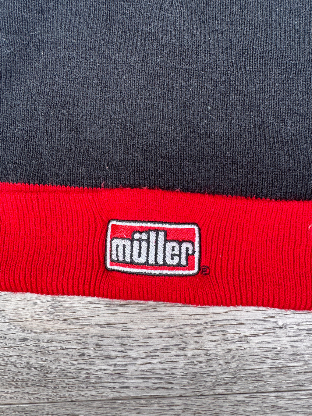 Müller Beanie Hat Black Red Embroidered Logo Cuffed Knit Winter Workwear