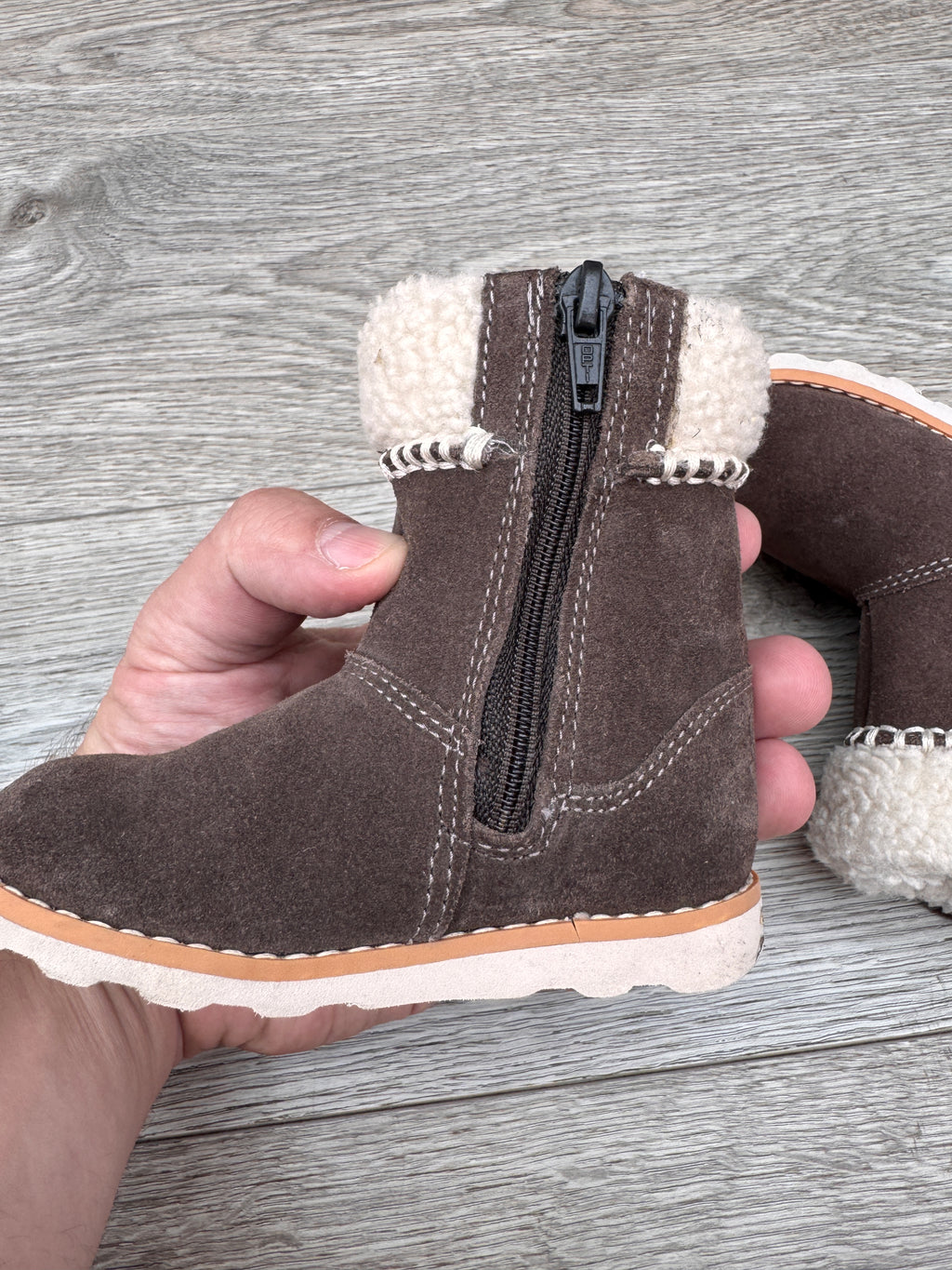 Clarks Girls UK 4F Brown Suede Leather Warm Fur Lined Zip Winter Boots