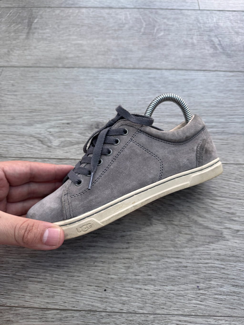 UGG Womens Grey Suede Lace Up Trainers Shoes Sneakers UK 3.5