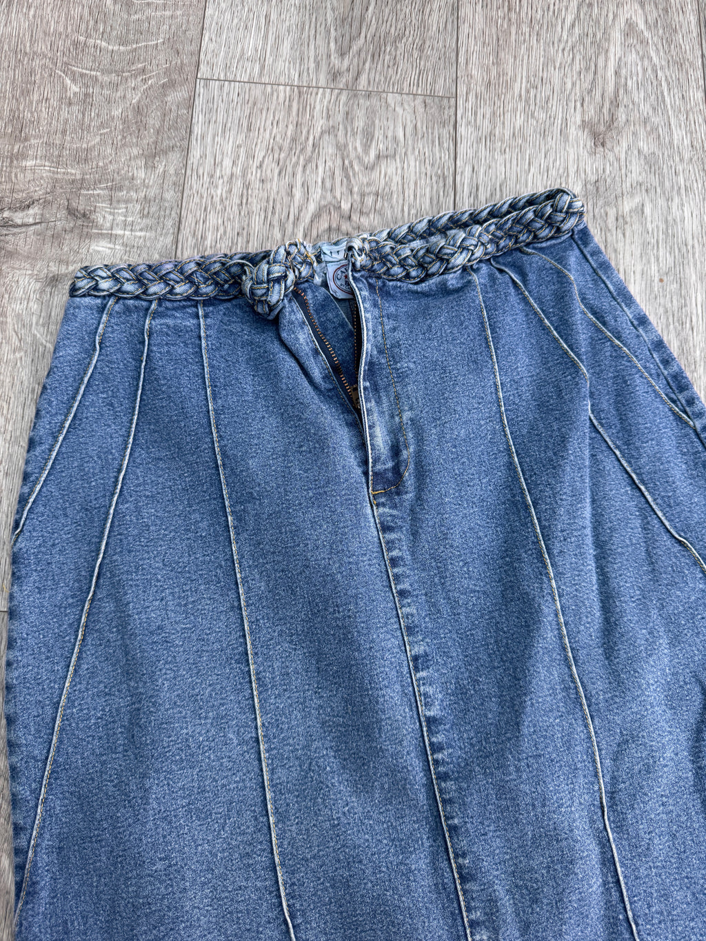 Carolina Blues Womens Denim Midi Skirt Size 10 Blue A Line Belted
