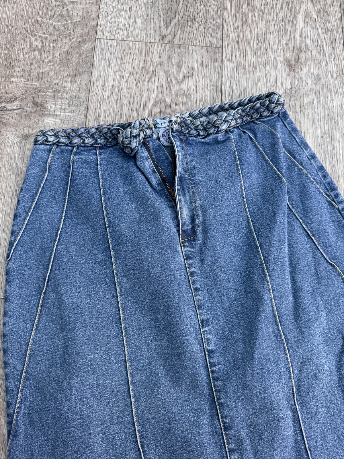 Carolina Blues Womens Denim Midi Skirt Size 10 Blue A Line Belted