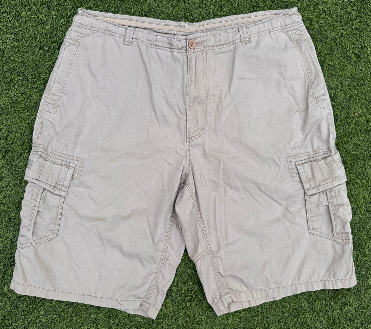 Nike Athletic Dept Mens Cargo Shorts XXL Beige Khaki Utility Combat