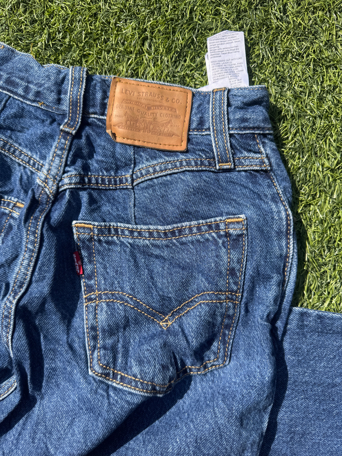 Levis Premium Womens Jeans W27 L30 Blue Denim Straight Leg High Rise 501