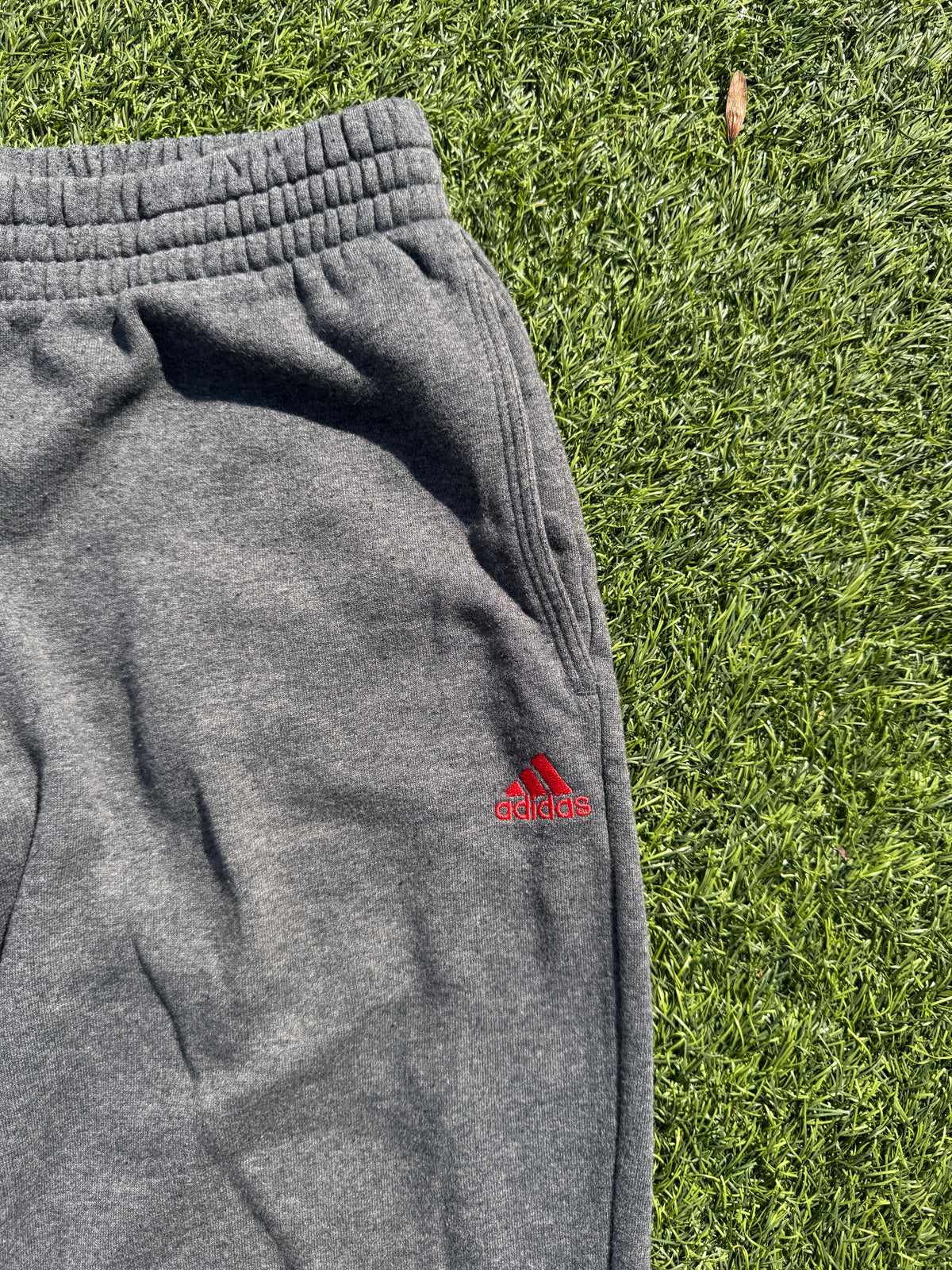 Adidas Performance Essentials Joggers Mens Small Grey Fleece