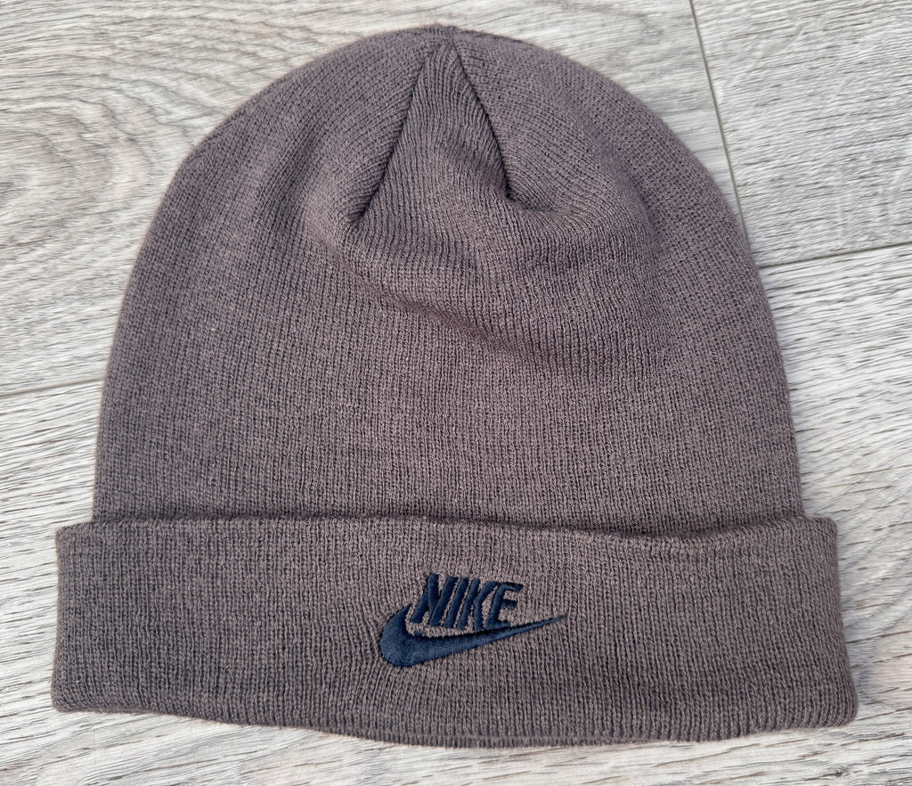 Nike Vintage Beanie Hat Grey Embroidered Swoosh Logo Cuffed Knit Winter